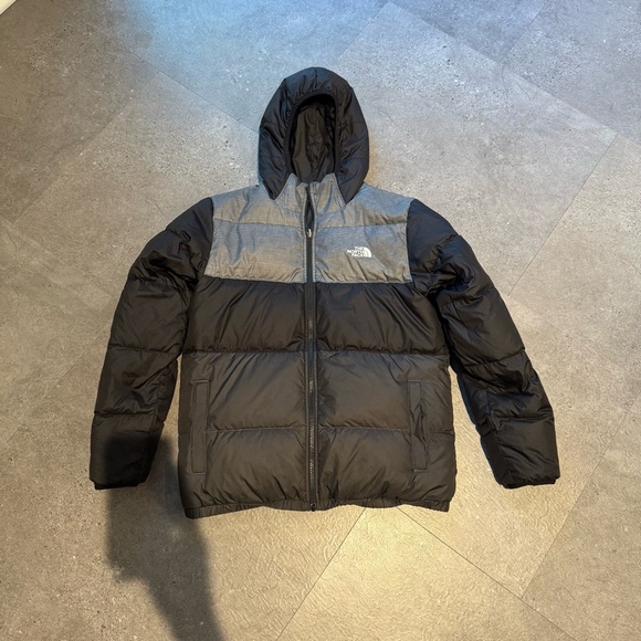 North Face Puffer Black/Grey Size Small Like New